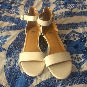Bundle of shoes